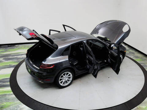 2017 Porsche Macan
