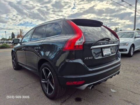 2016 Volvo XC60 T6 Drive-E R-Design Platinum