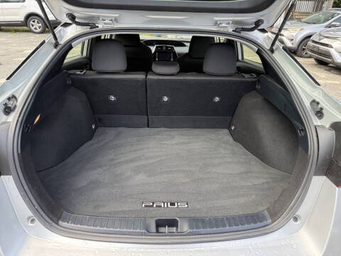 2020 Toyota Prius LE