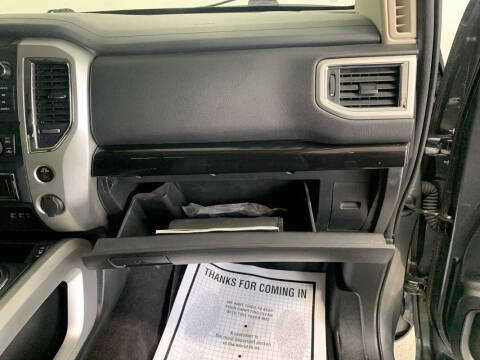 2019 Nissan Titan SV