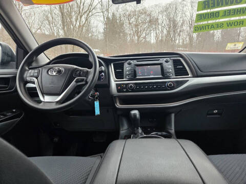 2014 Toyota Highlander LE