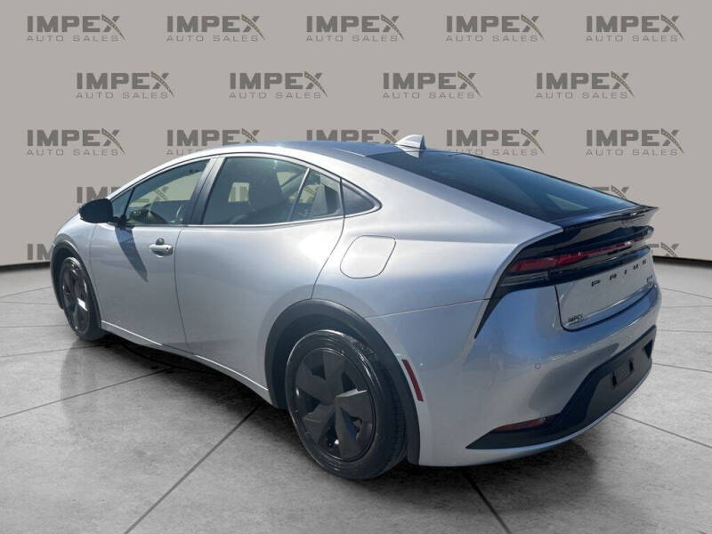 2024 Toyota Prius LE