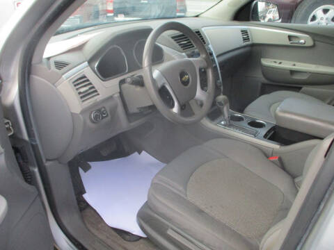 2011 Chevrolet Traverse LS