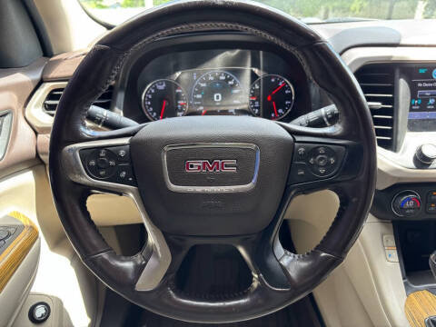 2017 GMC Acadia Denali