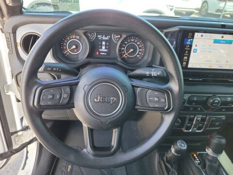 2025 Jeep Gladiator NightHawk
