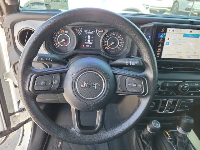 2025 Jeep Gladiator NightHawk