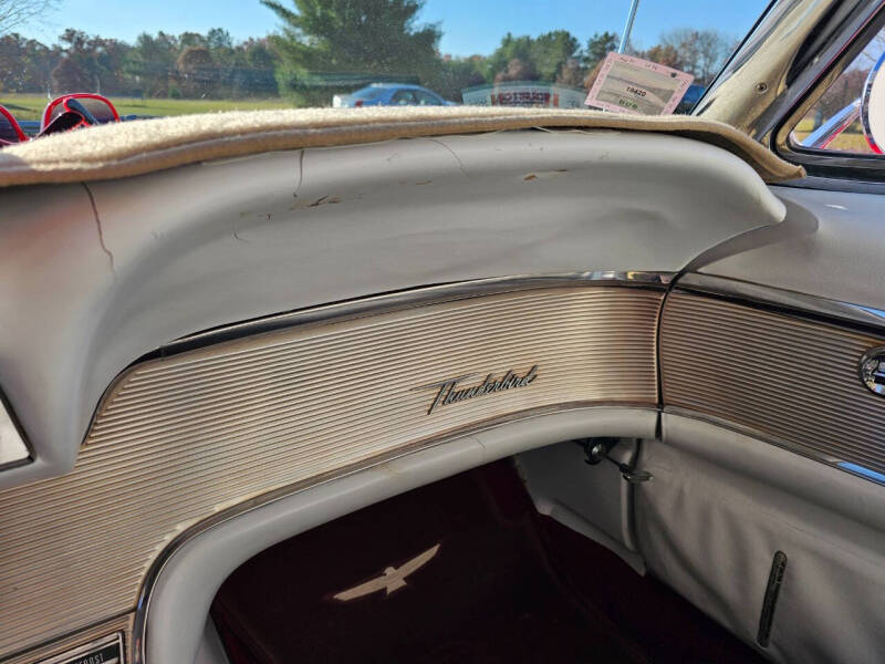 1961 Ford Thunderbird