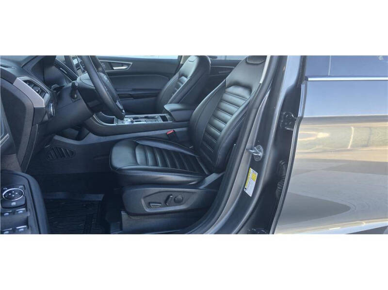 2022 Ford Edge