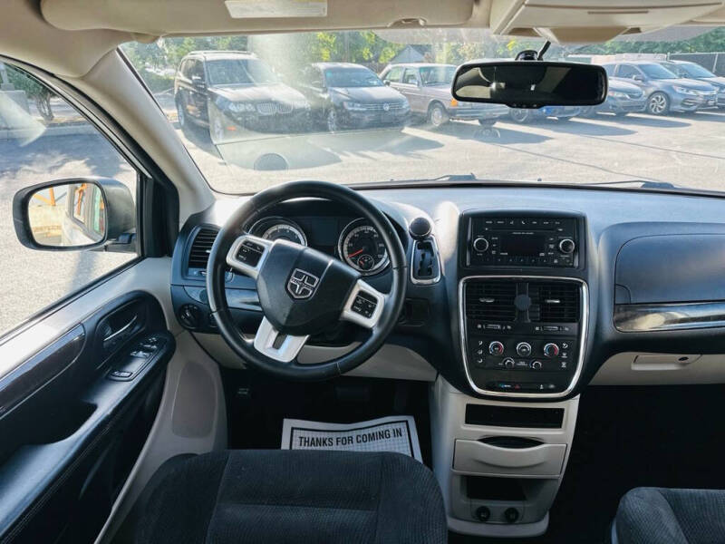 2017 Dodge Grand Caravan SE