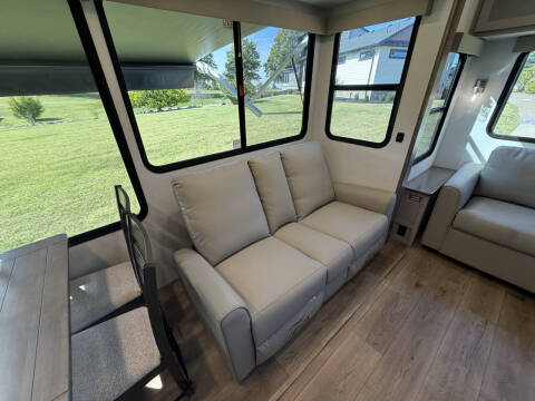 2026 Alliance RV Avenue