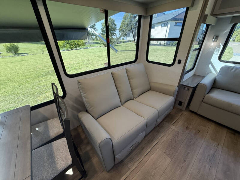 2026 Alliance RV Avenue