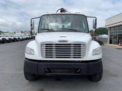 2015 Freightliner M2 106