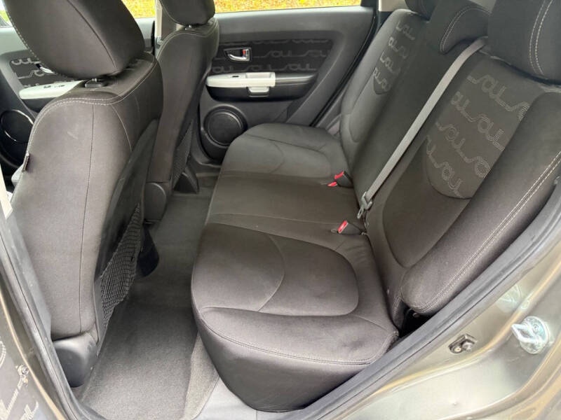 2012 Kia Soul +