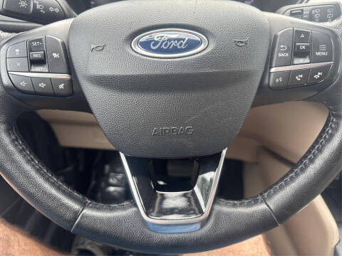 2020 Ford Escape SEL