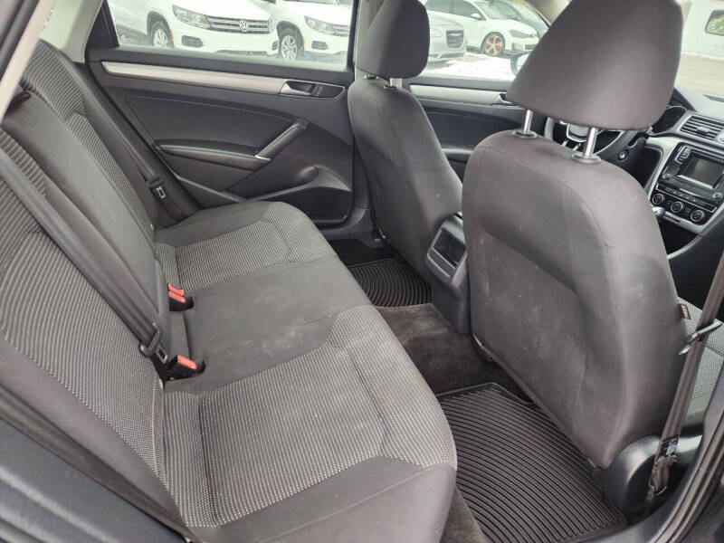 2016 Volkswagen Passat 1.8T S