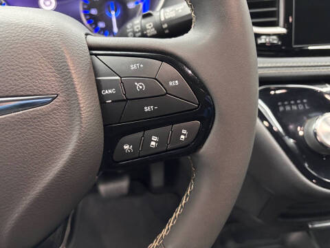 2022 Chrysler Pacifica Touring