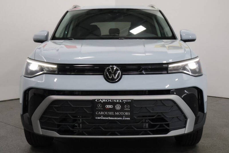 2025 Volkswagen Taos SE 4Motion