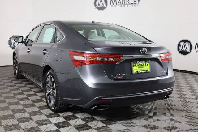 2017 Toyota Avalon XLE