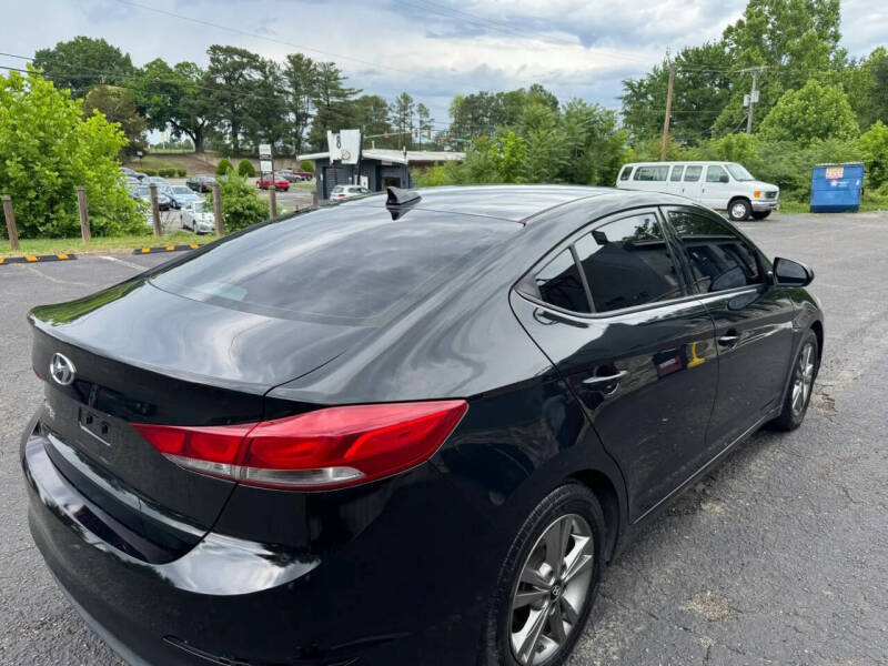 2018 Hyundai Elantra