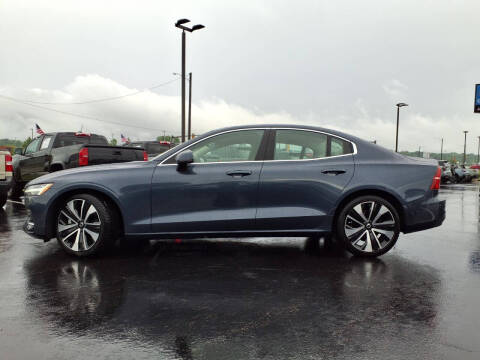 2023 Volvo S60 B5 Ultimate Bright Theme