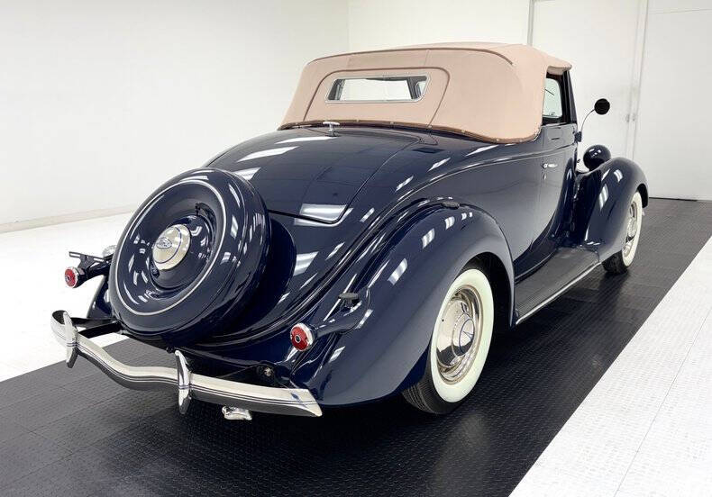 1936 Ford Crown Victoria