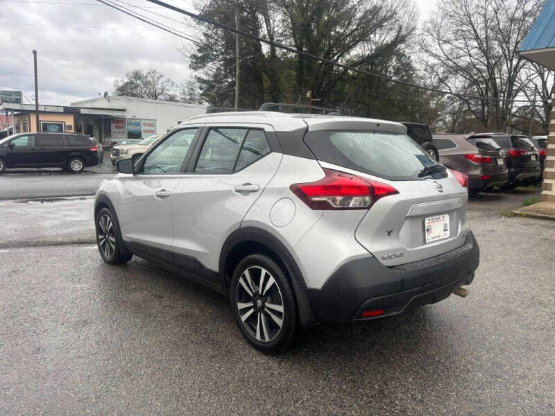 2019 Nissan Kicks S