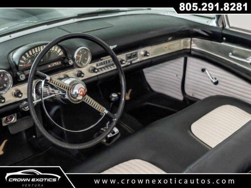 1955 Ford Thunderbird