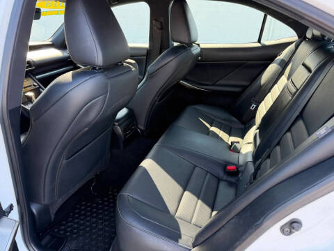 2018 Lexus IS 300