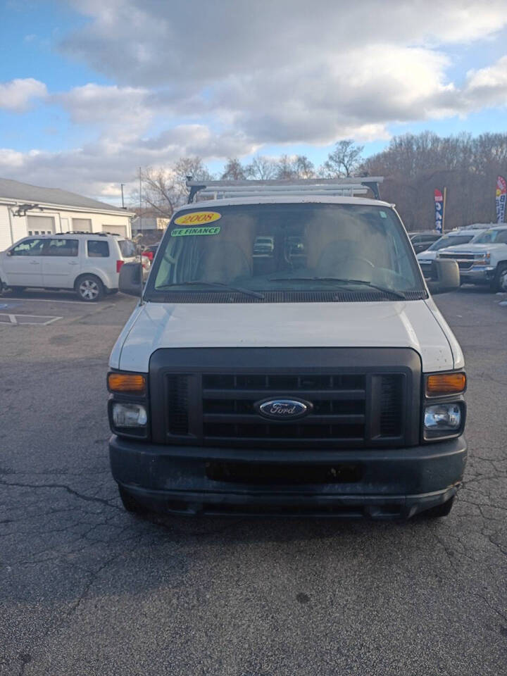 2008 Ford E-Series Econoline Van Commercial's photo