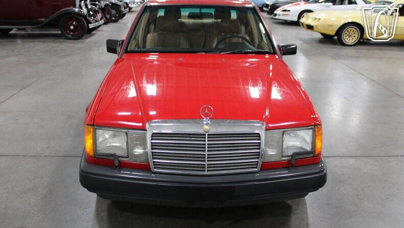 1986 Mercedes-Benz 300-Class 300 E