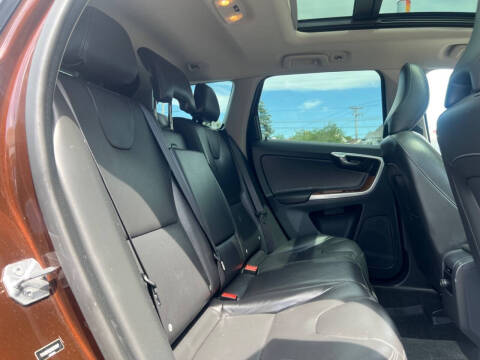 2017 Volvo XC60 T5 Inscription