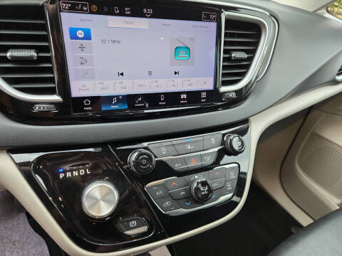 2022 Chrysler Pacifica Touring L