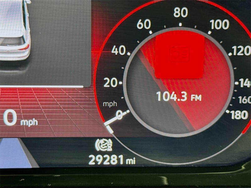 2022 Volkswagen Golf GTI SE