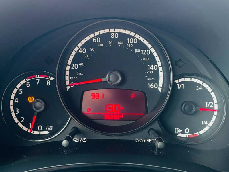 2013 Volkswagen Beetle 2.5L Entry PZEV