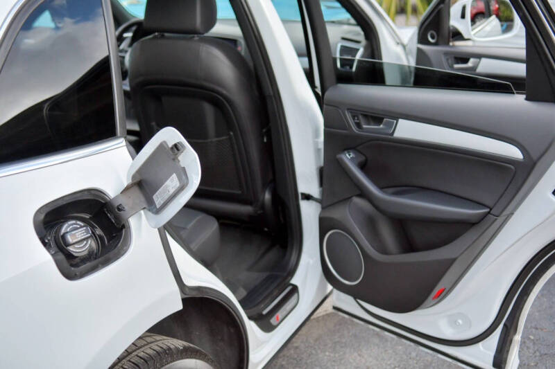 2017 Audi Q5 2.0T quattro Premium Plus