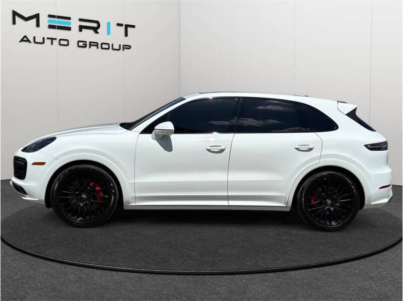2021 Porsche Cayenne GTS