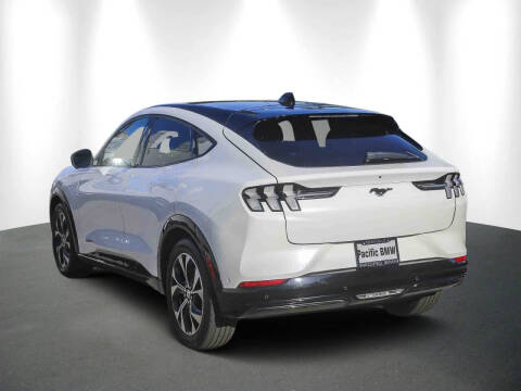 2022 Ford Mustang Mach-E Premium