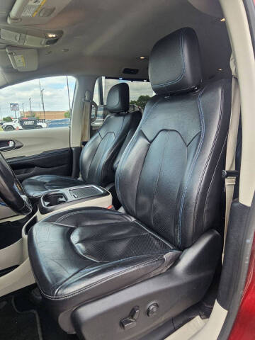2021 Chrysler Pacifica Touring L
