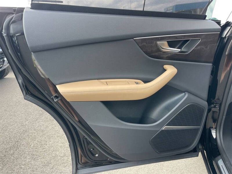 2024 Audi Q8 quattro Prestige 55 TFSI