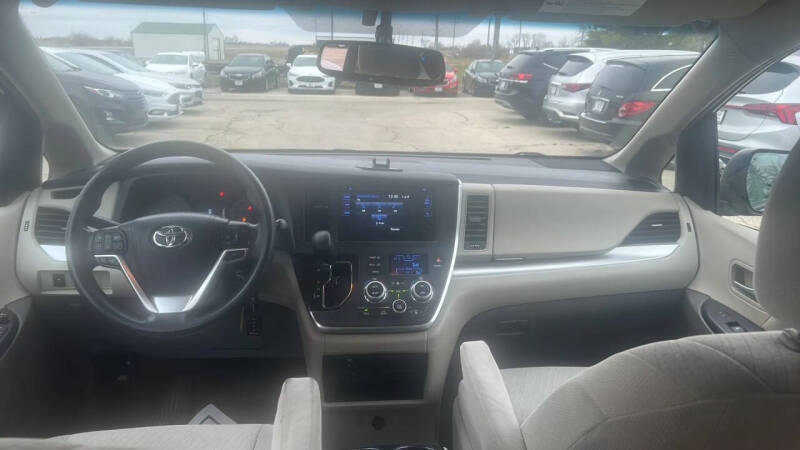 2016 Toyota Sienna