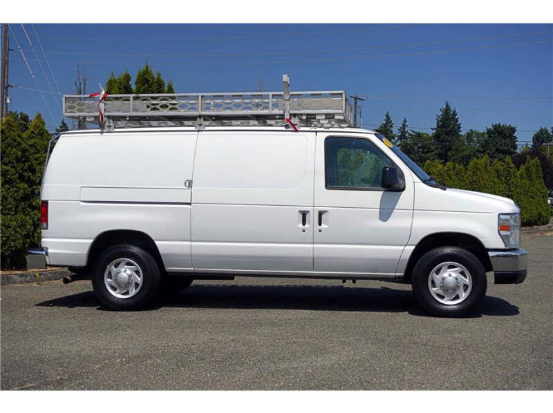 2013 Ford E-Series E-350 SD