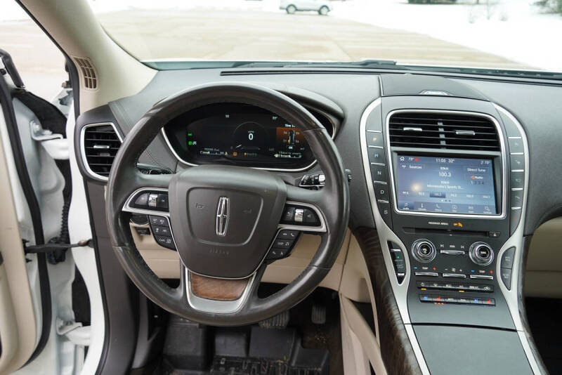 2020 Lincoln Nautilus Reserve