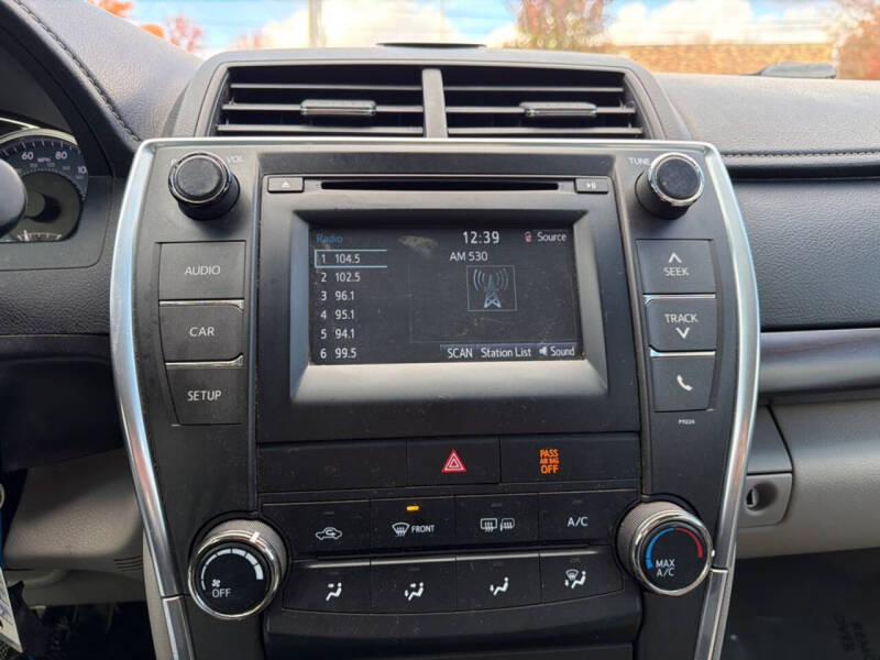 2016 Toyota Camry LE