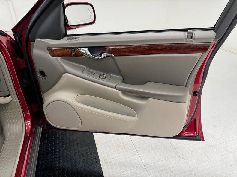 2004 Cadillac DeVille