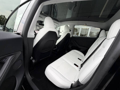 2024 Tesla Model Y Long Range