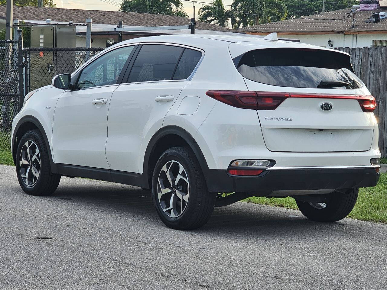2022 KIA Sportage SUV / Crossover - $18,010