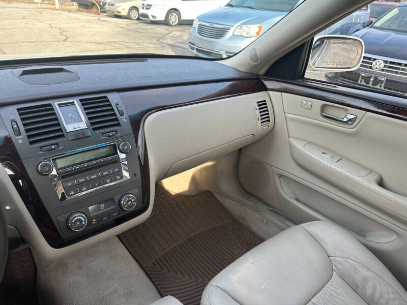 2009 Cadillac DTS Luxury 5-Passenger