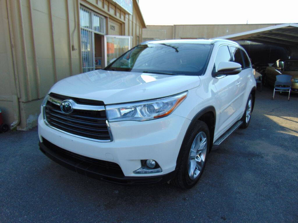 2016 Toyota Highlander for sale at Avalanche Auto Sales in Denver, CO