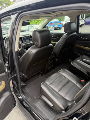 2017 GMC Acadia Denali