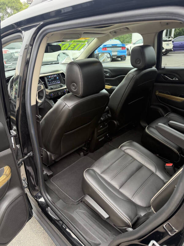 2017 GMC Acadia Denali